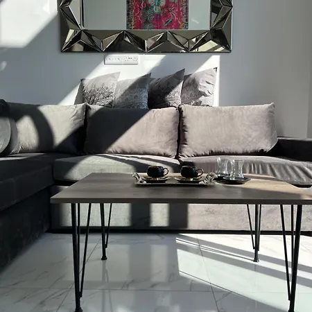 Hermes Penthouse Sea Sky & Mountains