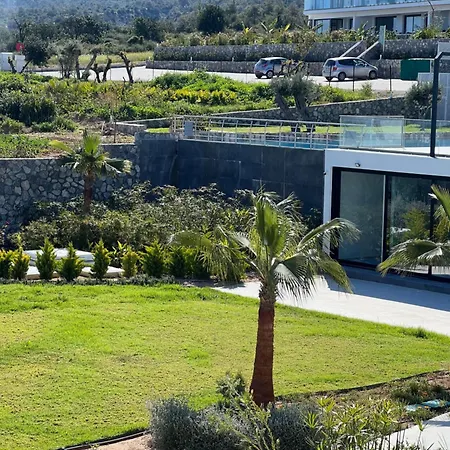 Apartment Hermes Penthouse Sea Sky & Mountains Akanthou