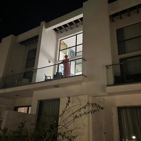 Hermes Penthouse Sea Sky & Mountains شقة Akanthou