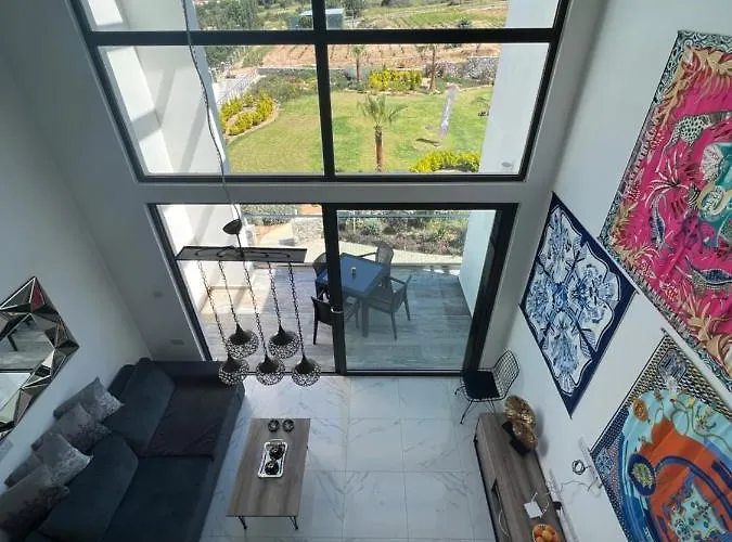 Апартаменты Hermes Penthouse Sea Sky & Mountains *