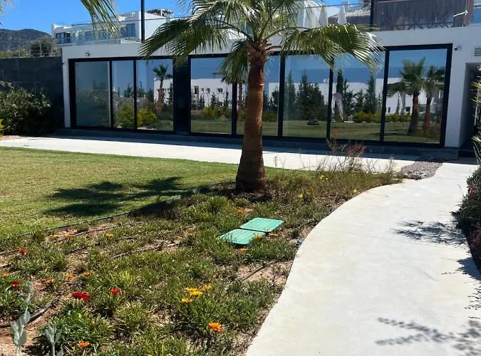 Hermes Penthouse Sea Sky & Mountains * Akanthou