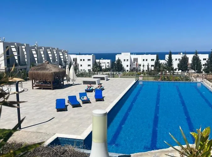 Hermes Penthouse Sea Sky & Mountains *